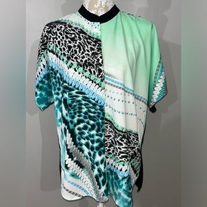 Alberto Malaki Geometric Animal Print Top NWOT / Medium / 2 Button Short Sleeves